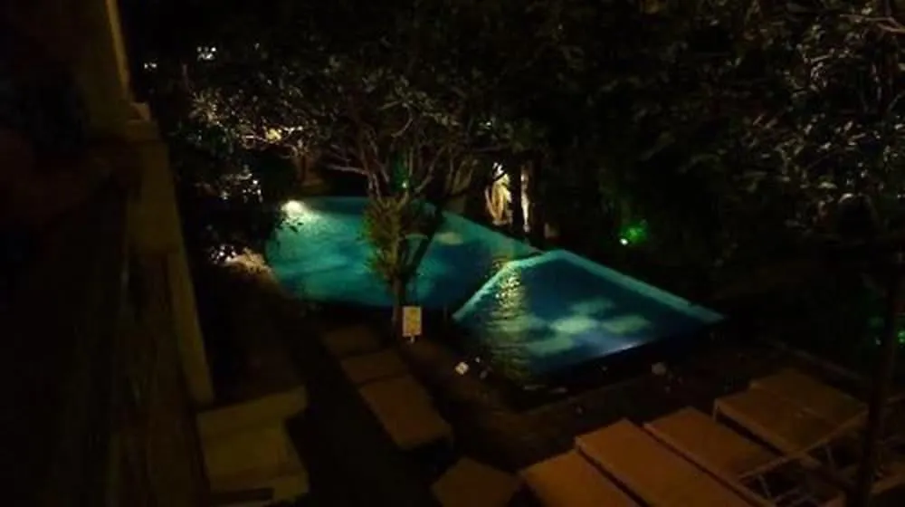 קוטה לומבוק Green Garden Hotel