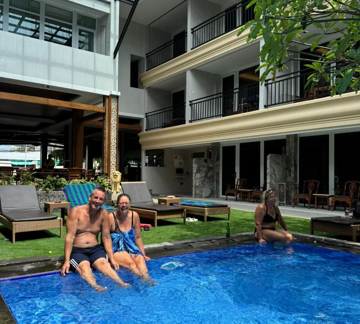 קוטה לומבוק Green Garden Hotel