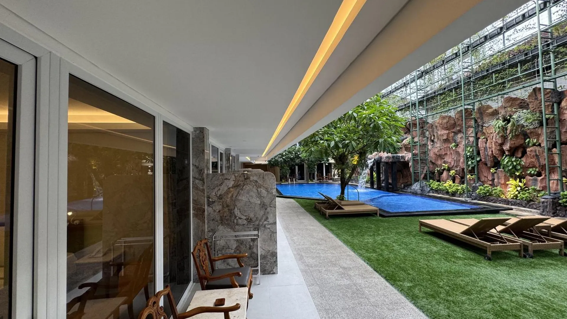 קוטה לומבוק Green Garden Hotel 2*, קוטה לומבוק