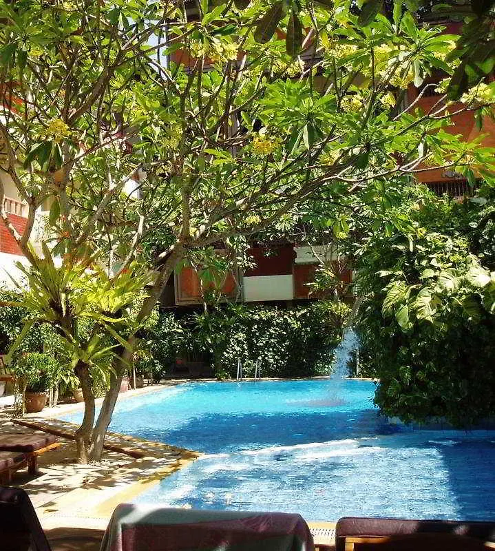 **  קוטה לומבוק Green Garden Hotel אינדונזיה
