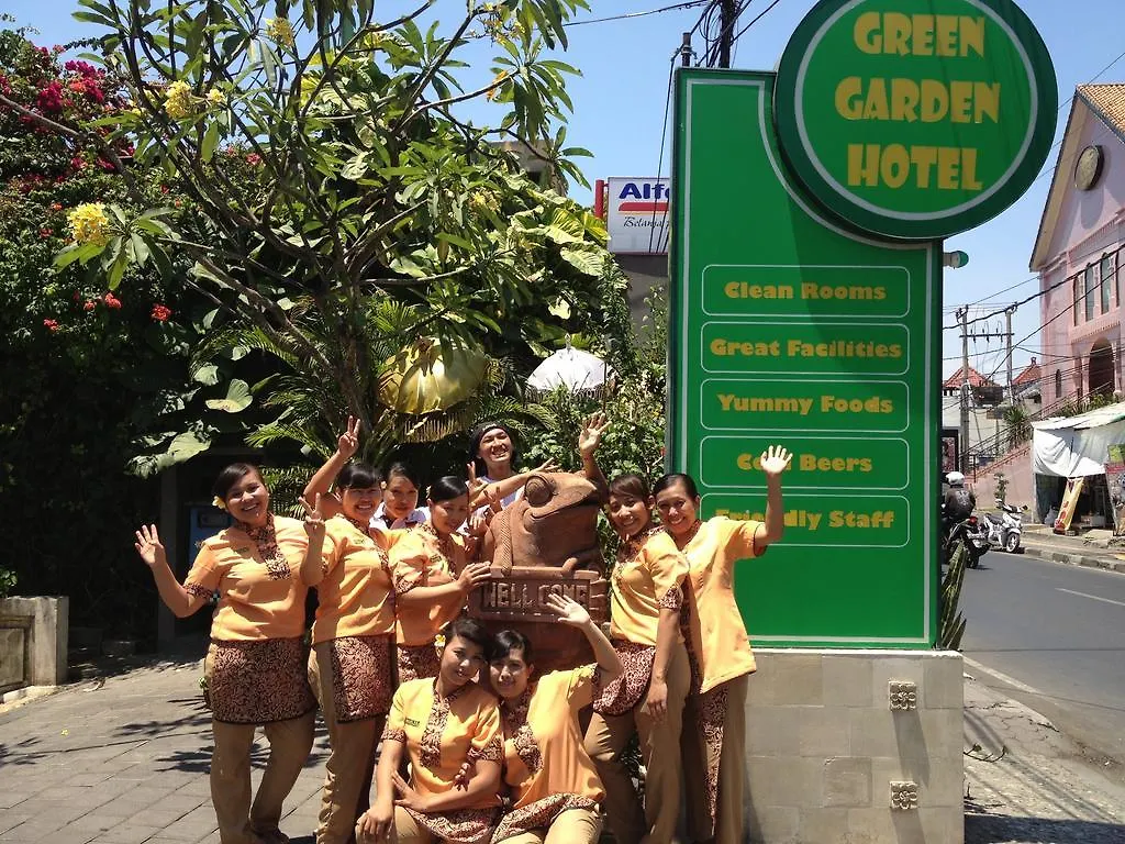 קוטה לומבוק Green Garden Hotel